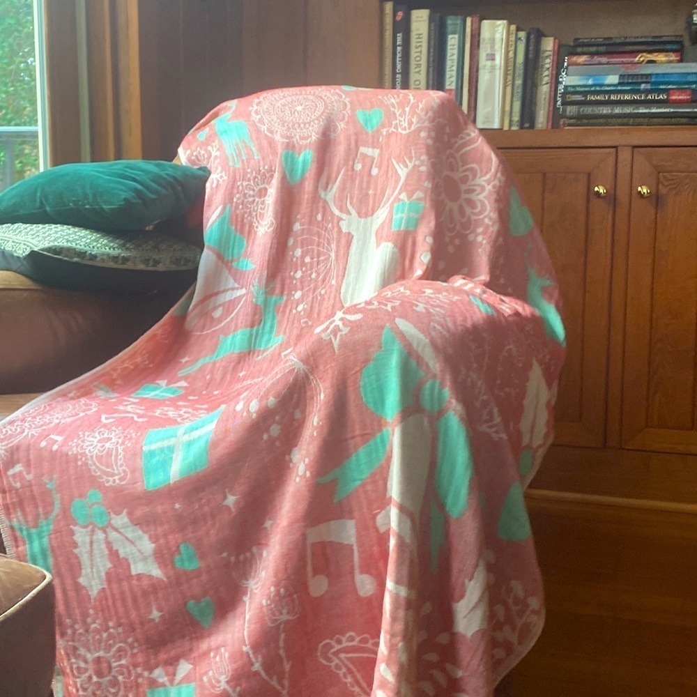 Christmas Bells Music + Woodland Reversible 2 Sides Organic Cotton Weave Throw - Picture 6 of 16